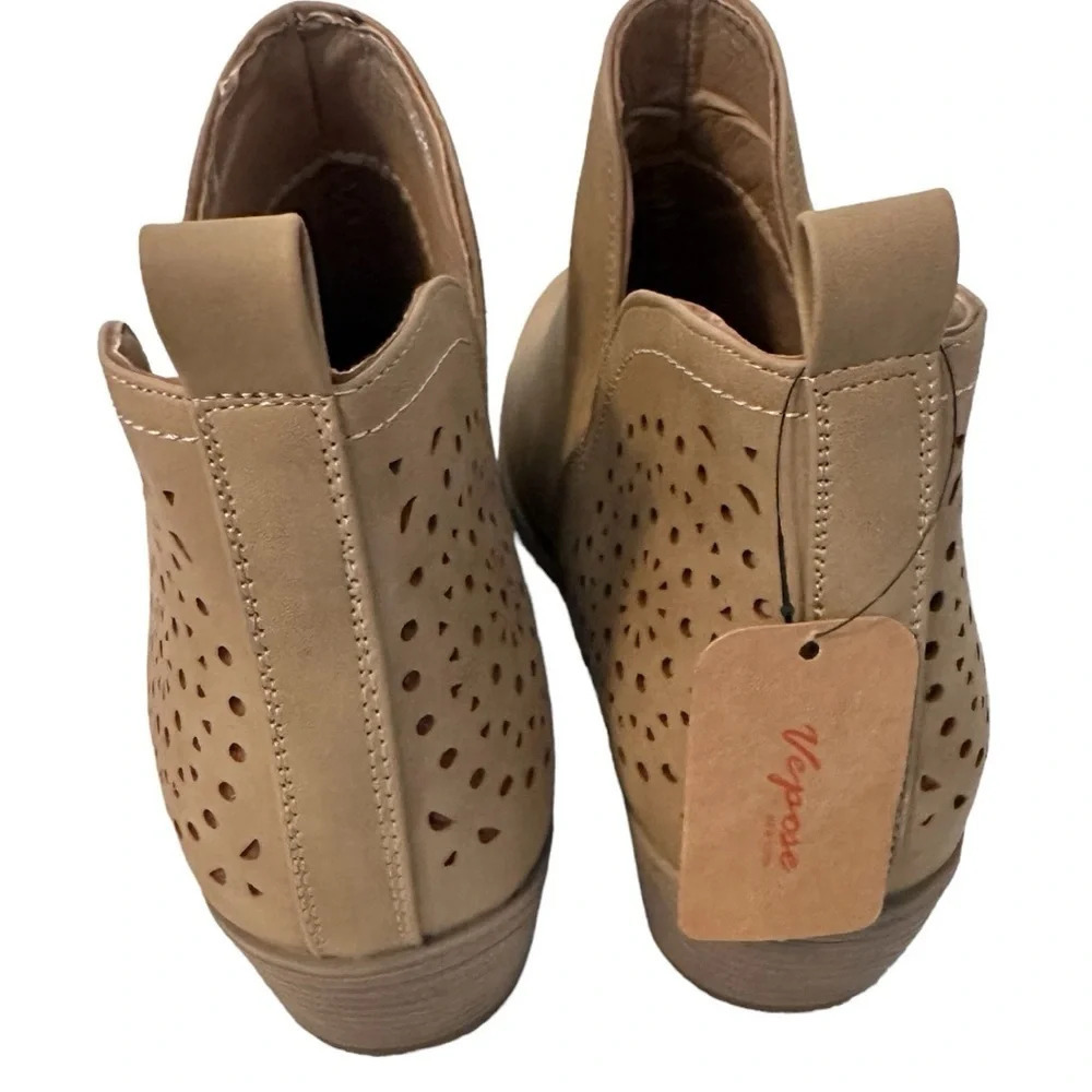 NWT Vepose Women's Ankle Boots Low Heels Chunky Cutout Perforated Western Shoes - Picture 2 of 7